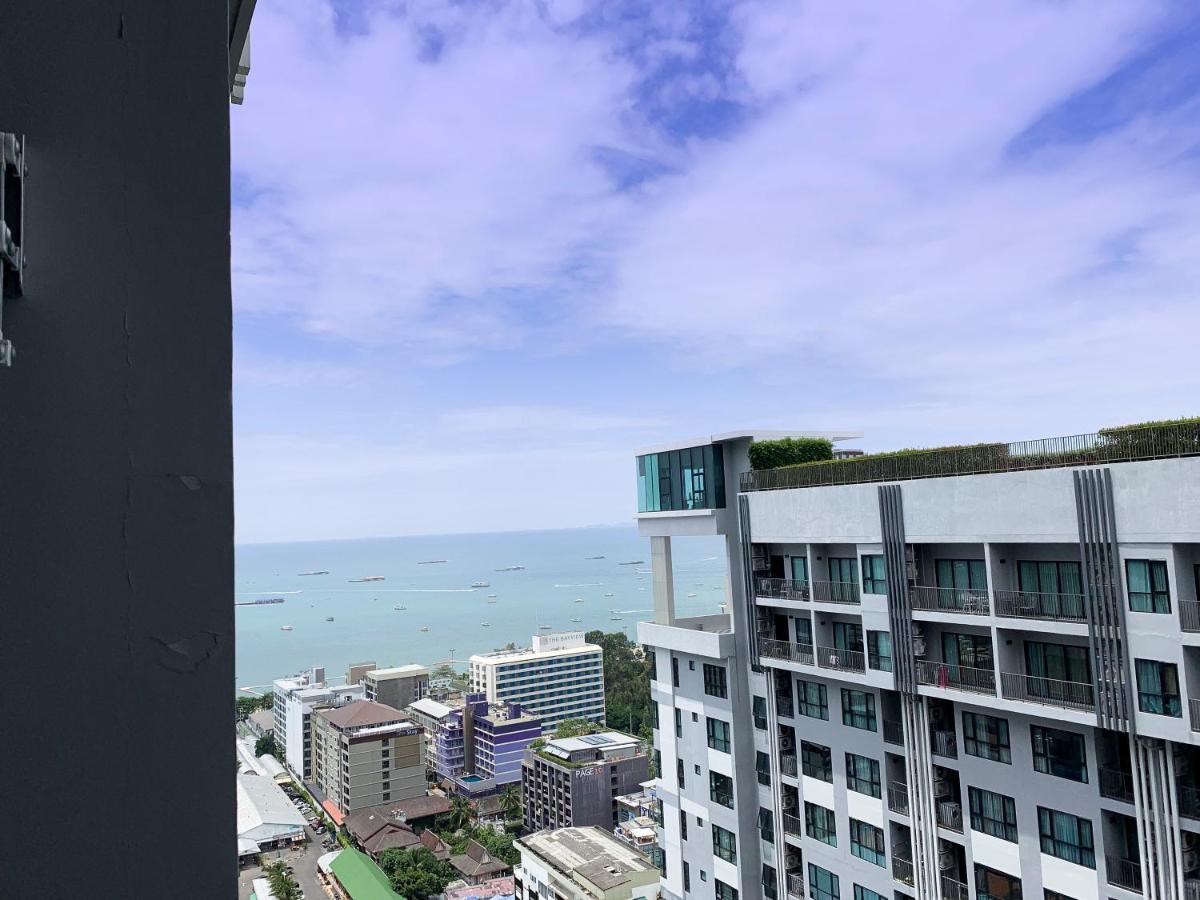 The Base Central Pattaya Thai Apartment Exterior foto